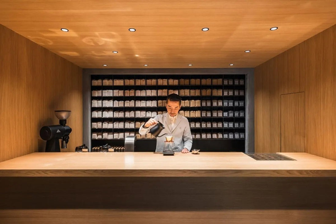 漢方薬局のようなカフェ KOFFEE MAMEYA - 独特なコーヒー体験 - caferestaurantgoods