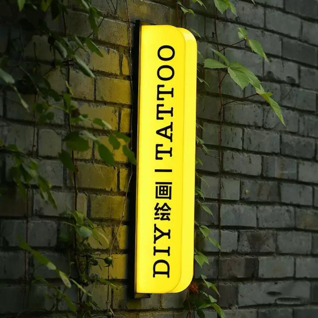 レトロ調ライトアップ壁掛け横長看板