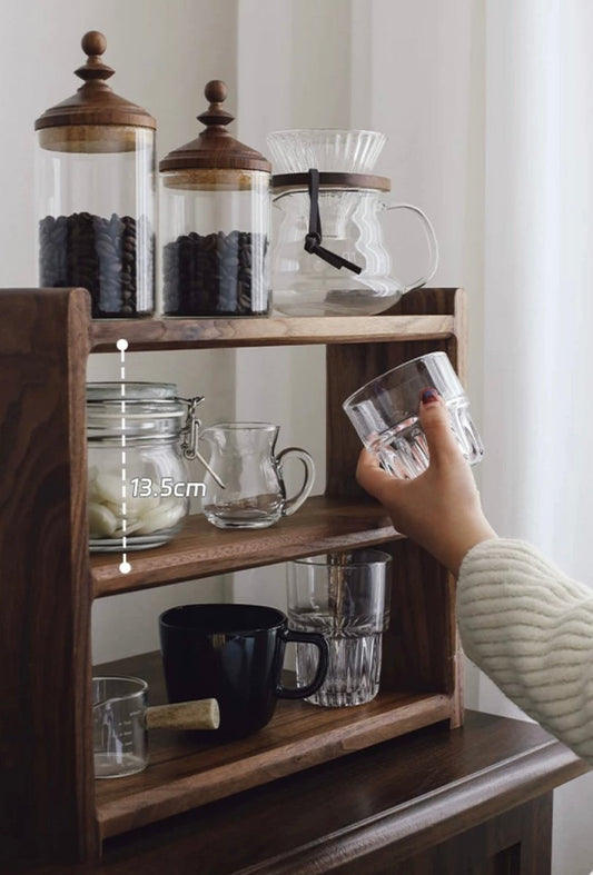 木材の温もりと機能性を兼ね備えた、おしゃれな二段コーヒーコーナー収納 - caferestaurantgoods