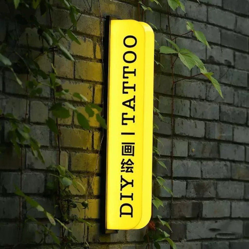 レトロ調ライトアップ壁掛け横長看板 - CafesJapan