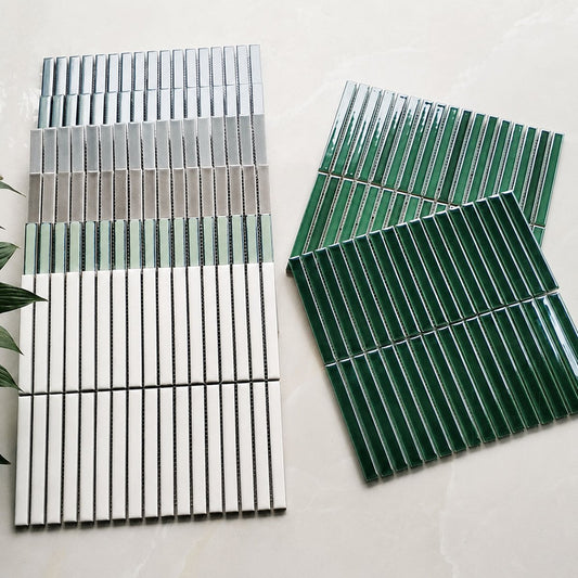 墨緑色の細長いモザイクタイル 15x145mm レストラン・ホテルの背景壁 バスルームのアーチ柱用 セラミック製 30x29cmシート - CafesJapan