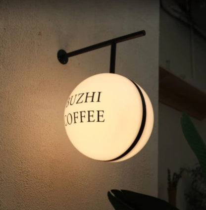 明るく美しい、アクリルと鉄製ライト付きボール看板　商品コード：【2802 - 0414 - 0203】 - CafesJapan