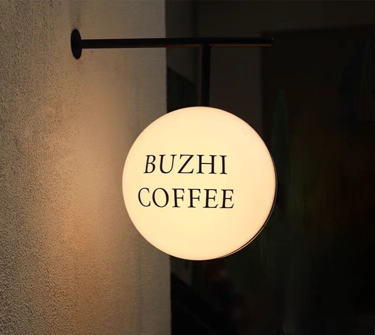 明るく美しい、アクリルと鉄製ライト付きボール看板　商品コード：【2802 - 0414 - 0203】 - CafesJapan
