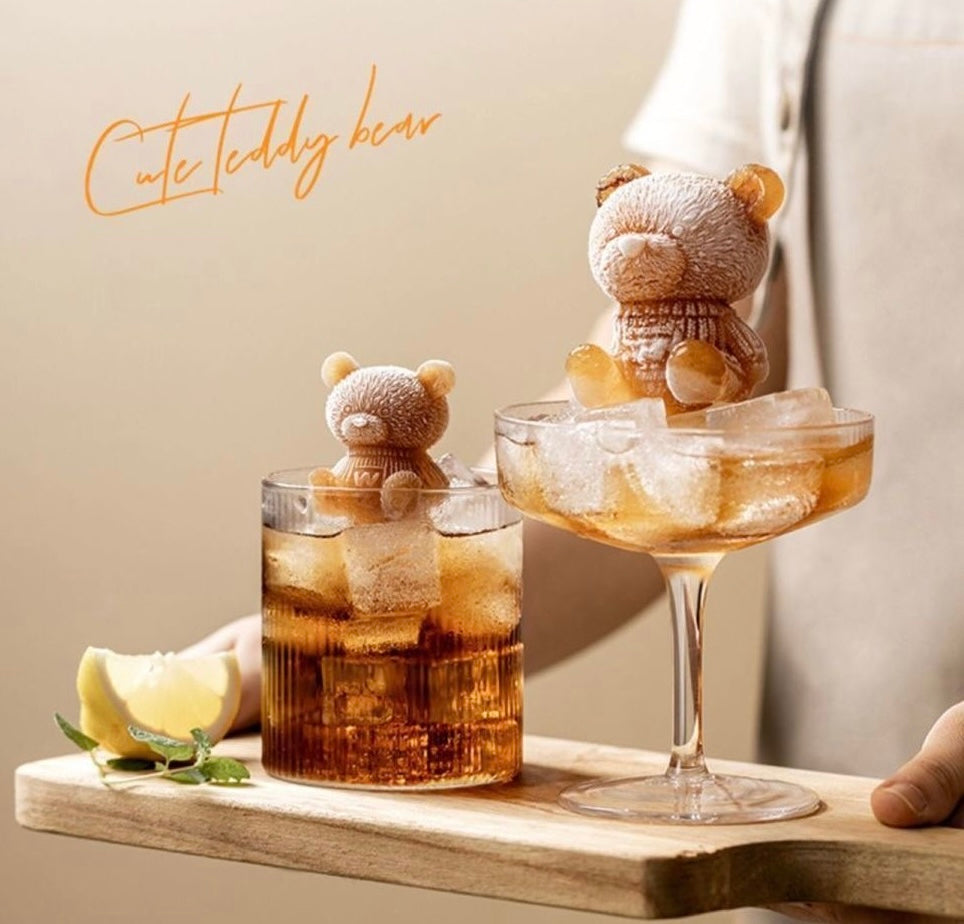 Cute bear-shaped ice