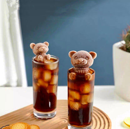 Cute bear-shaped ice