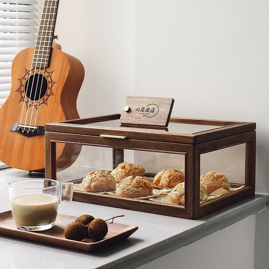 木材とガラスの温もりを感じるショーケース - CafesJapan