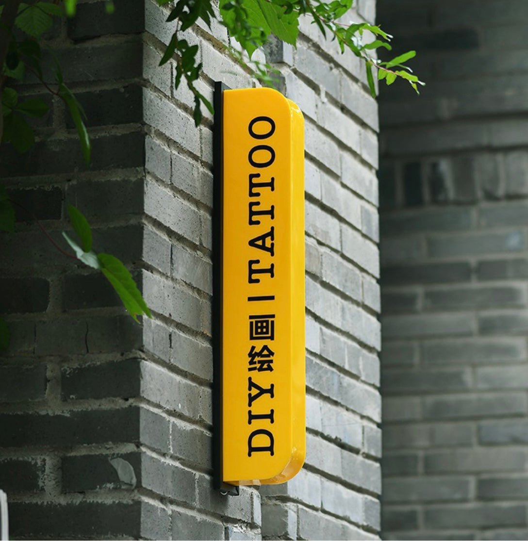 レトロ調ライトアップ壁掛け横長看板 - CafesJapan